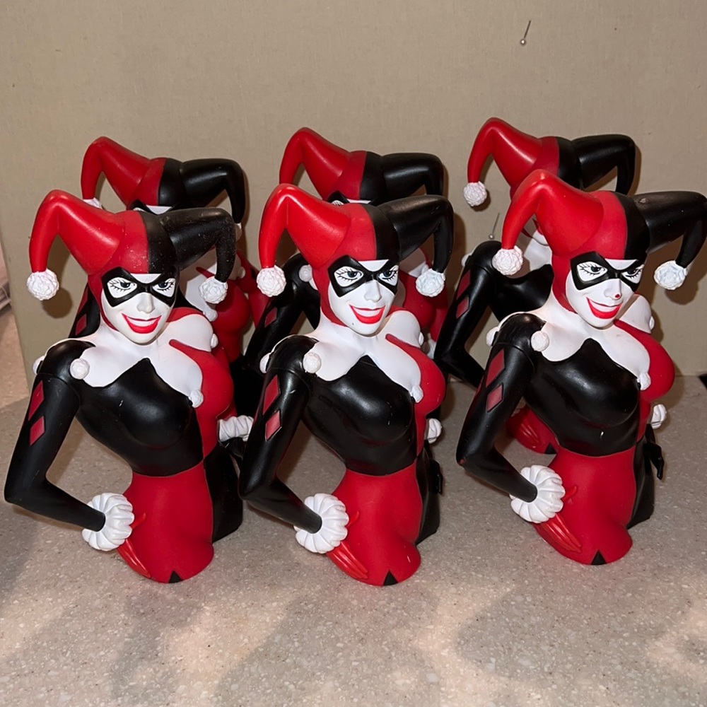 6 Harley Quinn Banks.  Brand new.  Great condition.   Sold as a set. PVC